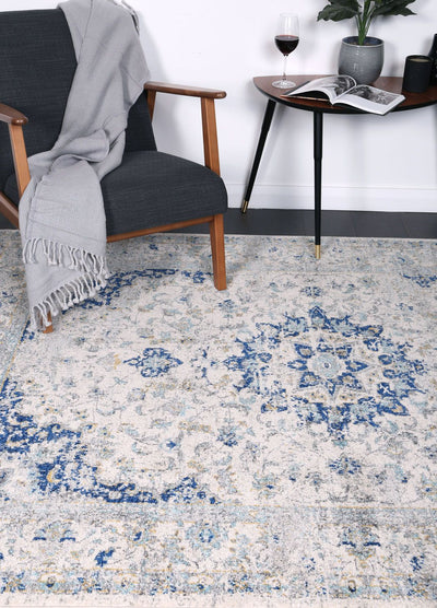 Delicate Navy Blue Traditional Rug 160x230 cm