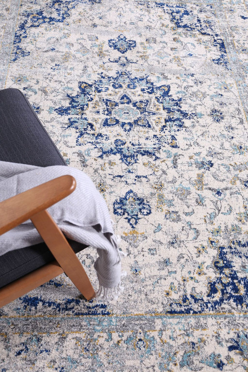 Delicate Navy Blue Traditional Rug 160x230 cm