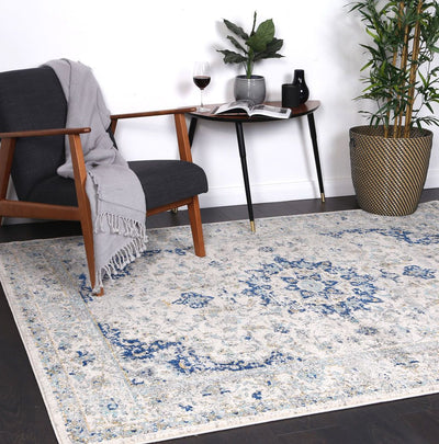 Delicate Navy Blue Traditional Rug 160x230 cm